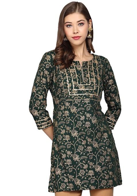 Women Ethnic Motifs Embroidered Round Neck Kurti