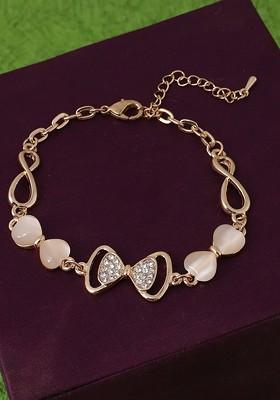Gold Plated Floral Shaped Stone Studded Link Bracelet
