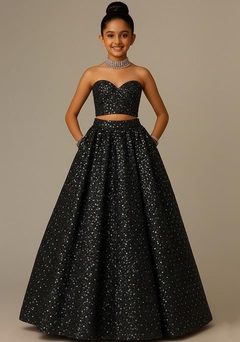 Girls Black Embellished Net Lehenga Set