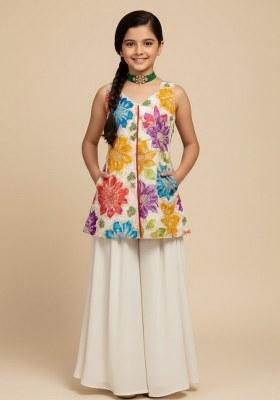 Girls White Embroidered Crepe Kurta Set