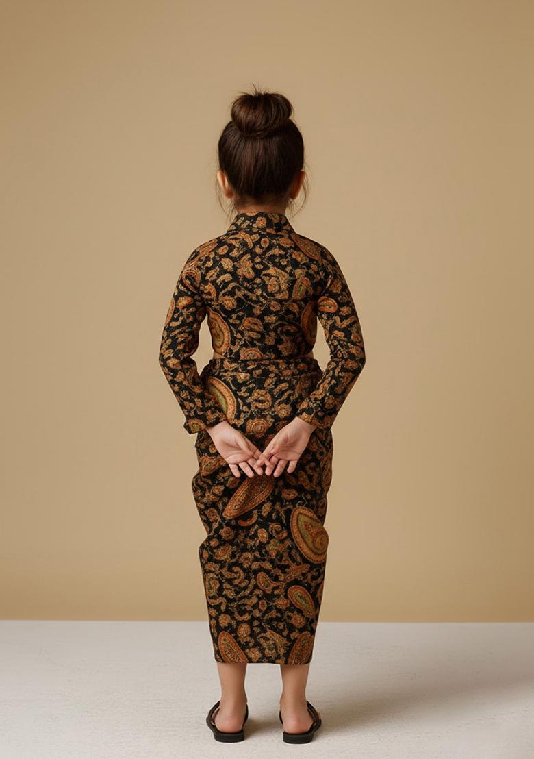 Girls Black Embroidered Crepe Fusion Set - Indya