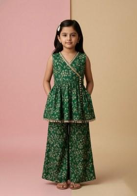 Girls Green Embroidered Georgette Fusion Set
