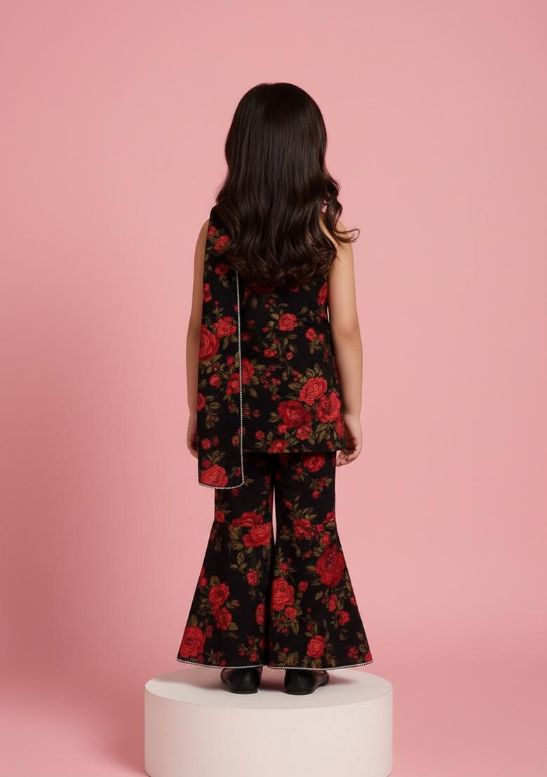 Girls Black Embroidered Georgette Kurta Set - Indya