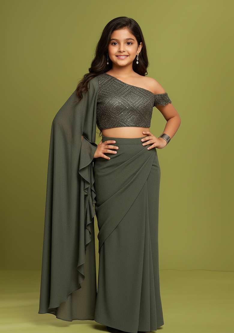 Girls Green Embellished Net Fusion Set - Indya
