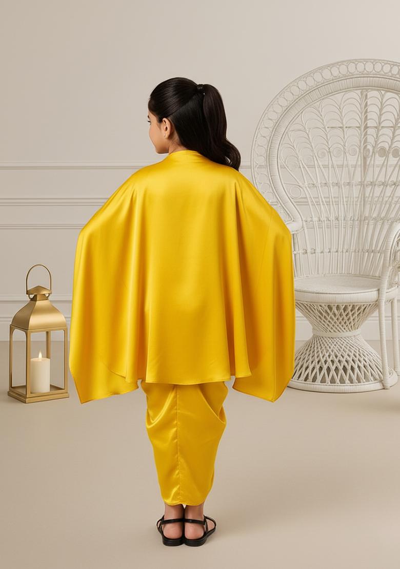 Girls Yellow Solid Tissue Fusion Set - Indya