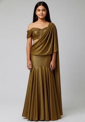 Girls Green Solid Knit Pre Draped Saree Set