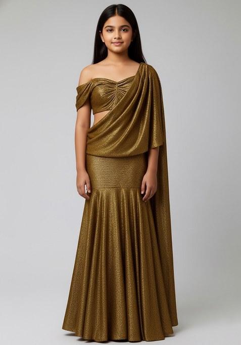 Girls Green Solid Knit Pre Draped Saree Set