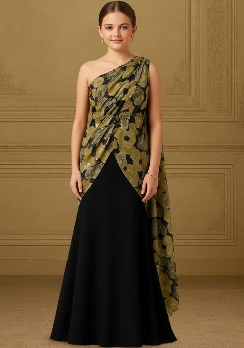Girls Black Floral Print Chinon Pre Draped Saree Set