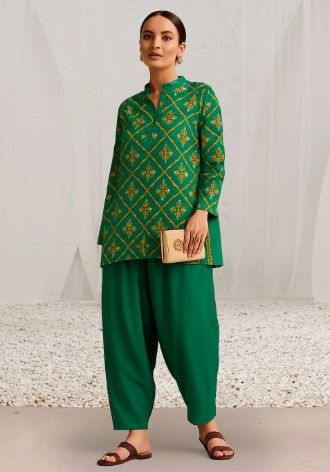 Green Embroidered Poly Blend Kurta Set