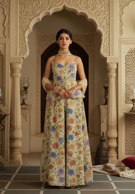 Yellow Embroidered Poly Blend Fusion Set