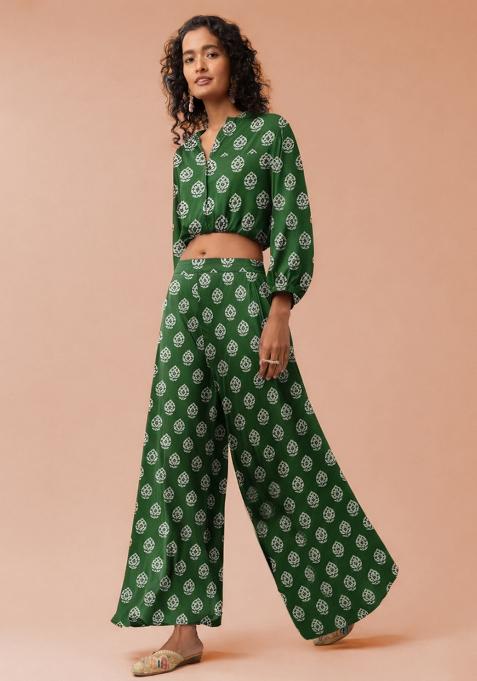 Green Poly Blend Printed Fusion Set
