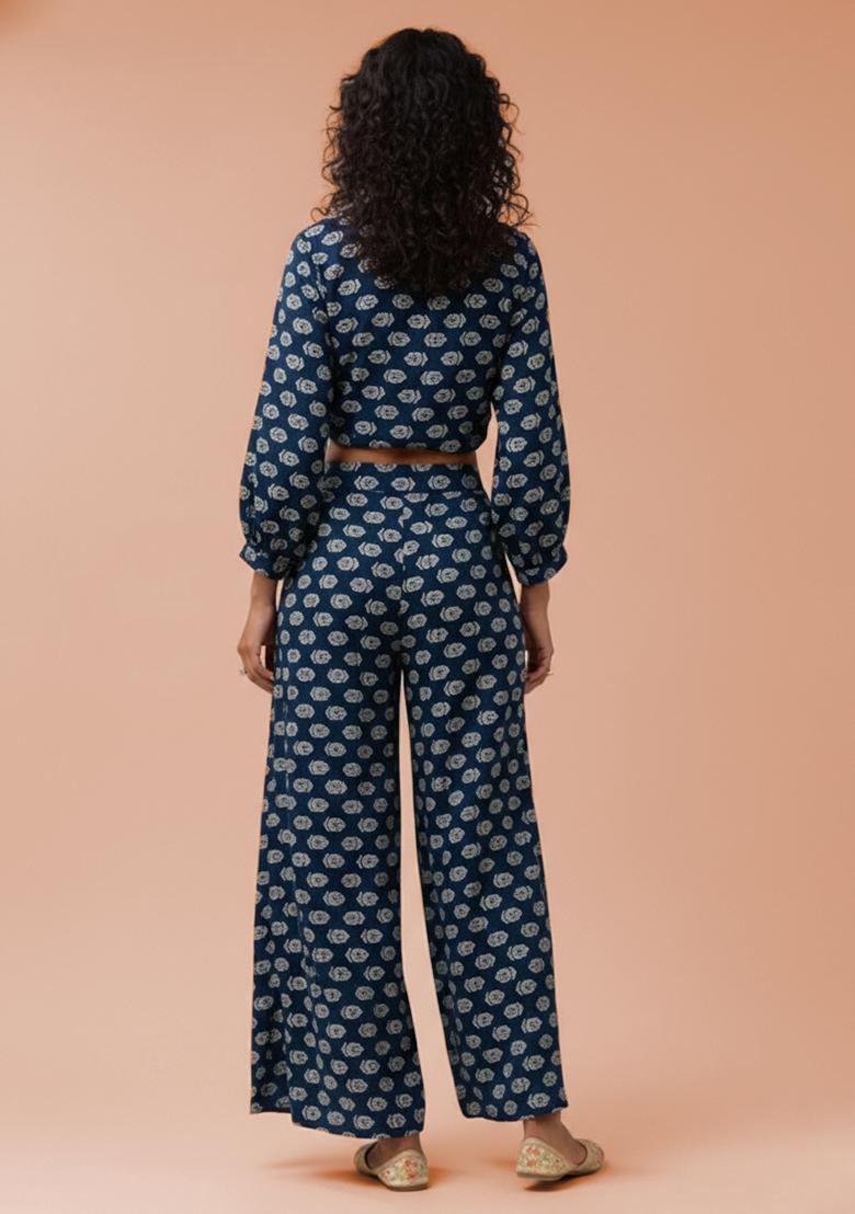 Navy Blue Poly Blend Printed Fusion Set - Indya