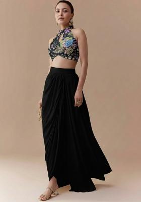 Black Embroidered Chinon Fusion Set