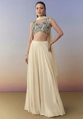 Cream Figure Print Crepe Fusion Set