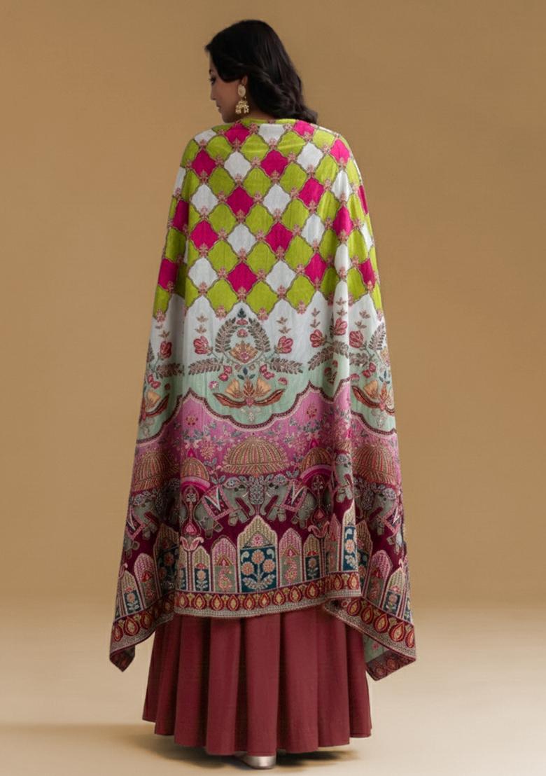 Red Figure Print Crepe Fusion Set - Indya