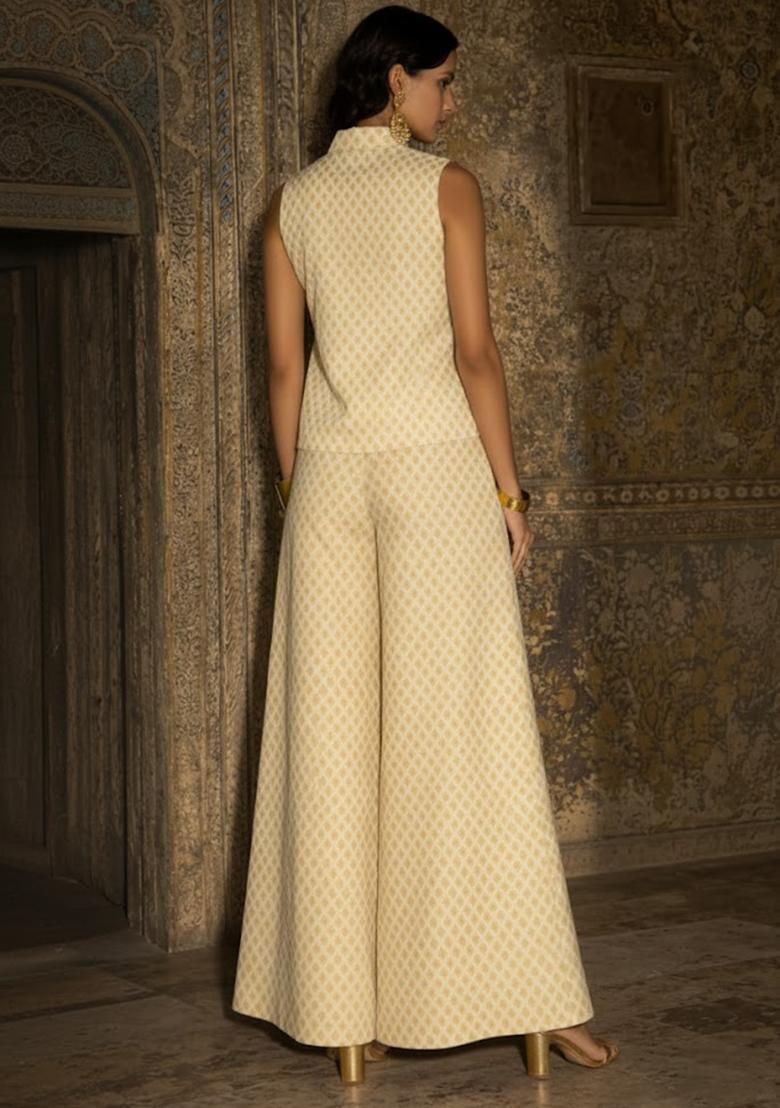 Cream Brocade Fusion Set - Indya