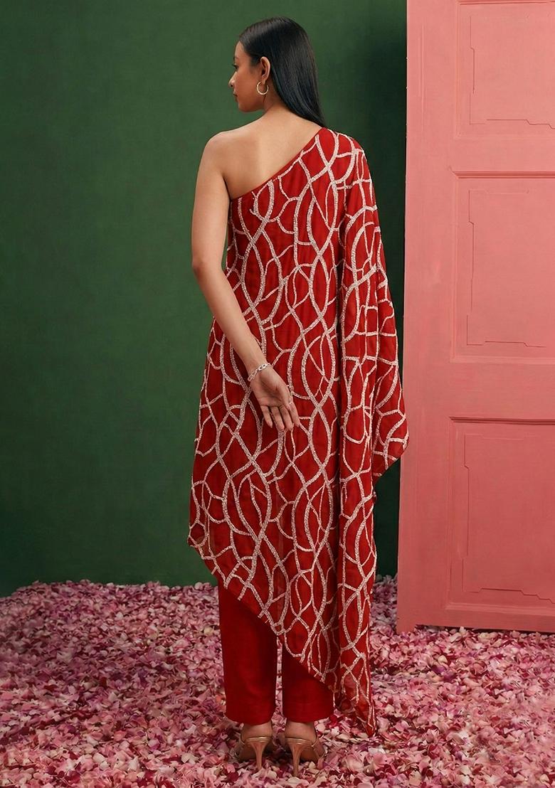 Red Embroidered Georgette Fusion Set - Indya