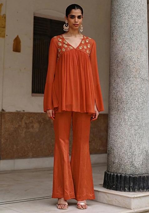 Brown Crepe Handwork Fusion Set