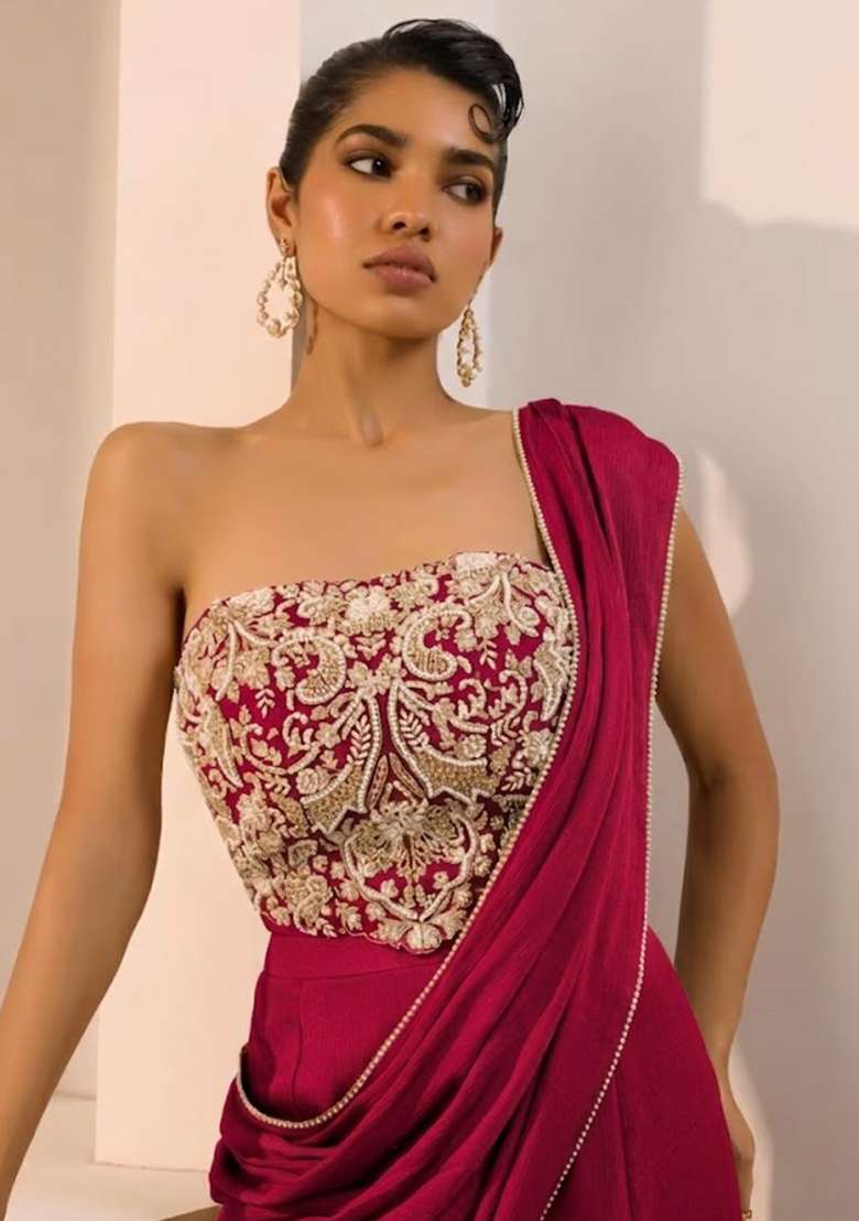 Red Hand Work Chinon Fusion Set - Indya