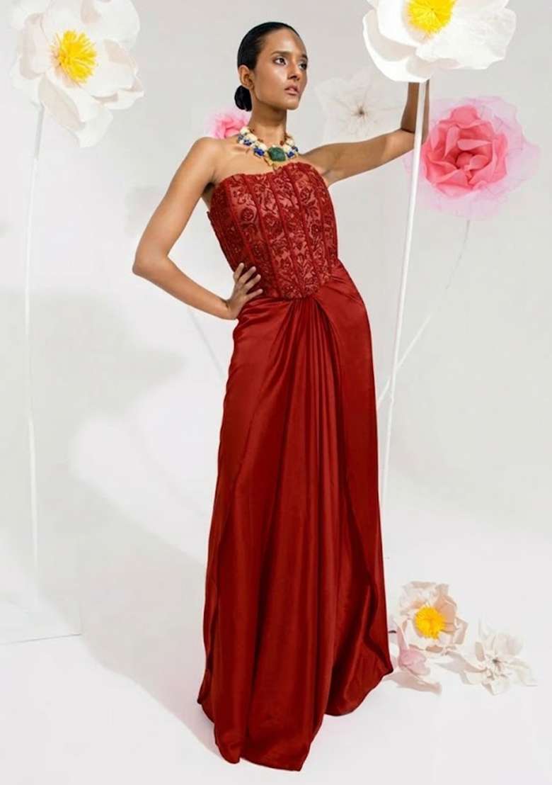 Red Hand Work Chinon Fusion Set - Indya