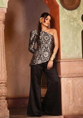 Black Brocade Fusion Set