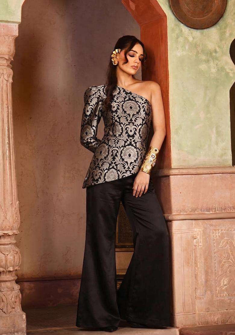 Black Brocade Fusion Set for Diwali | Wedding & Festive Wear - Indya