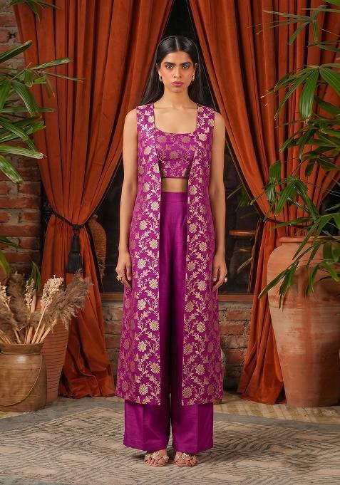 Pink Embroidered Silk Fusion Set
