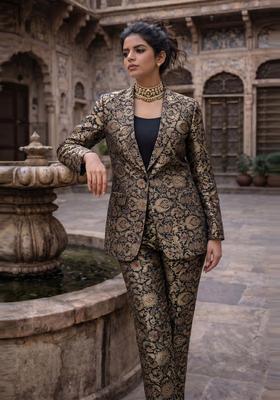 Black Brocade Fusion Set
