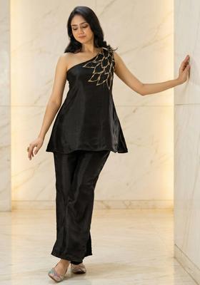 Black Embroidered Handwork Fusion Set
