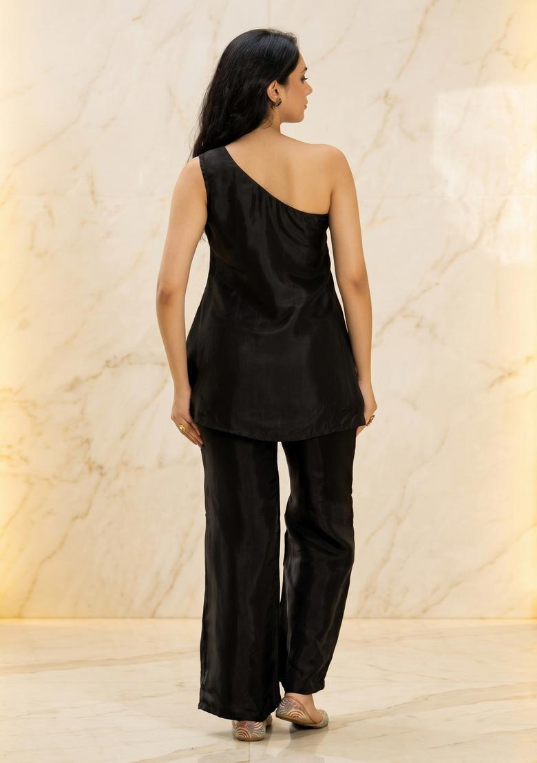 Black Embroidered Handwork Fusion Set - Indya