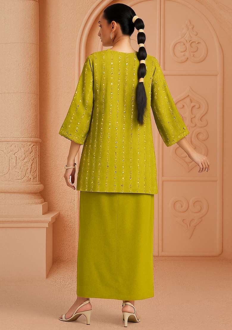 Henna Green Embroidered Georgette Fusion Set - Indya