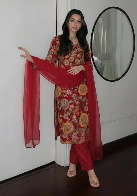 Deep Maroon Floral Print Crepe Pakistani Suit Set