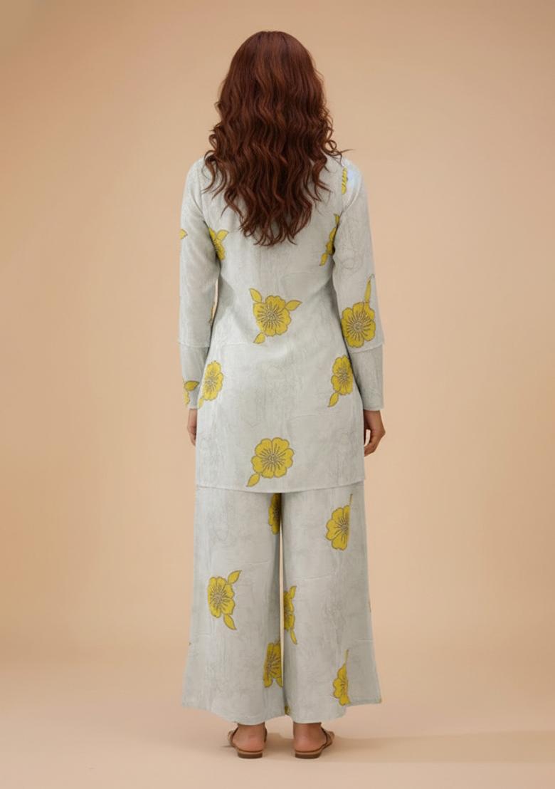 Yellow Embroidered Crepe Kurta Set - Indya
