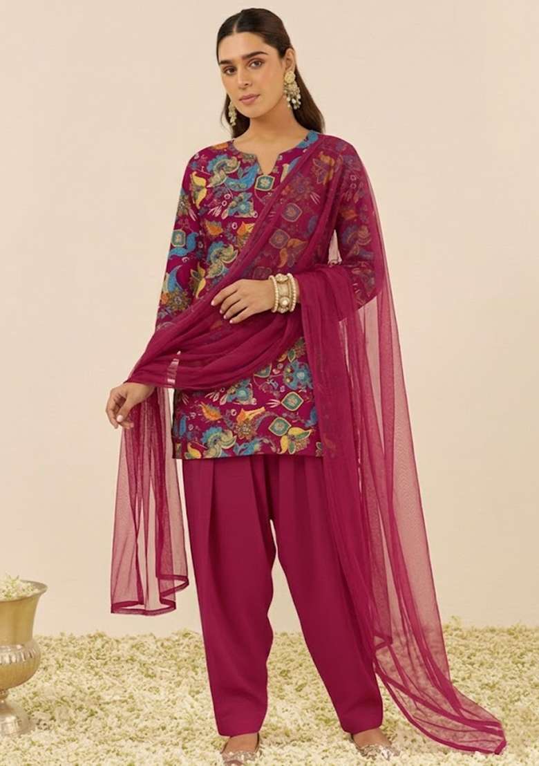 Hot Pink Embroidered Crepe Kurta Set - Indya