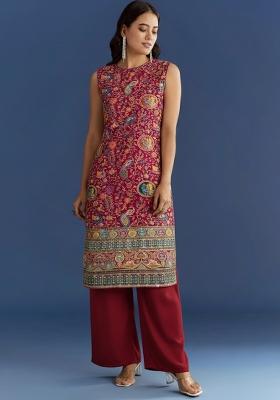 Pink Embroidered Crepe Kurta Set