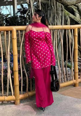 Rani Pink Zari Crepe Kurta Set
