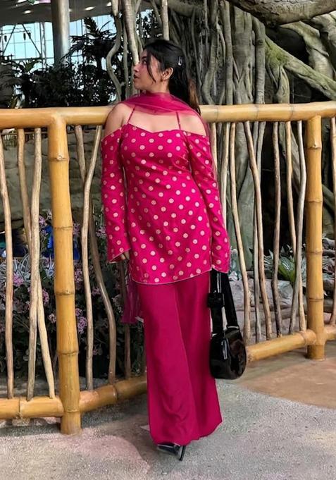 Rani Pink Zari Crepe Kurta Set