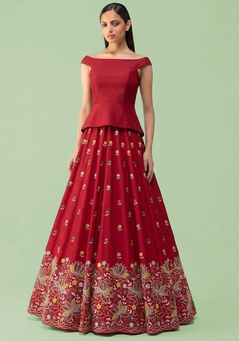 Red Embroidered Moss Fusion Set