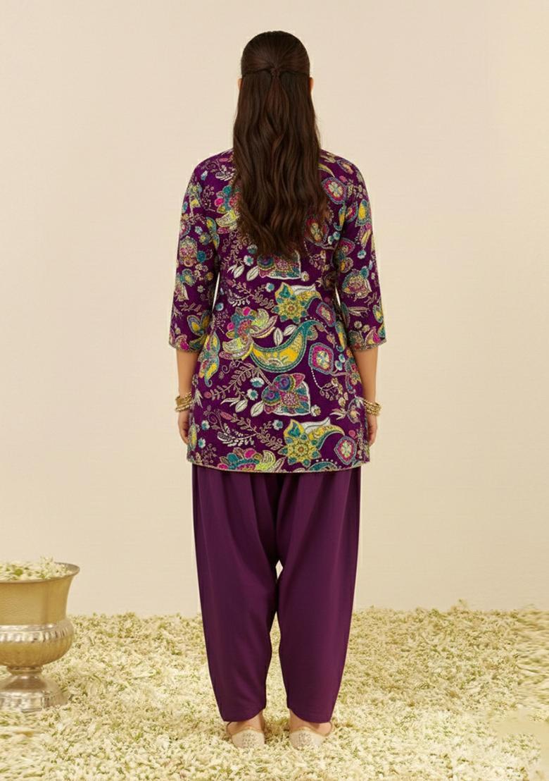 Purple Embroidered Crepe Kurta Set - Indya