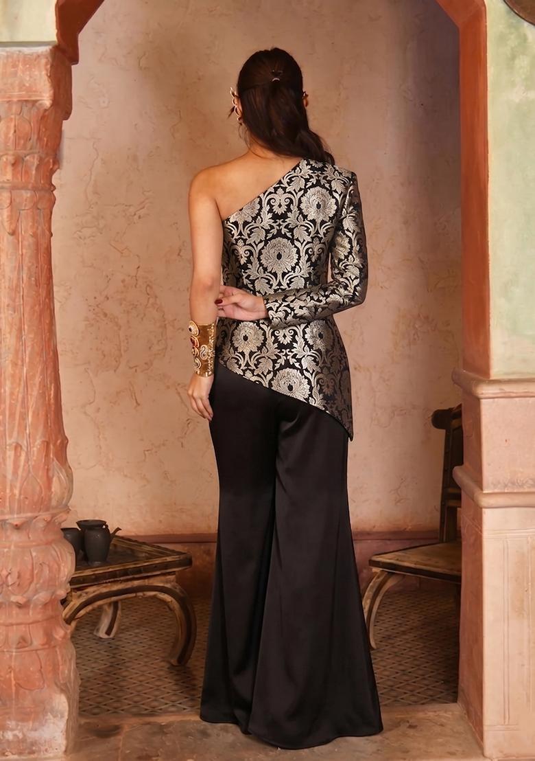 Black Brocade Fusion Set - Indya