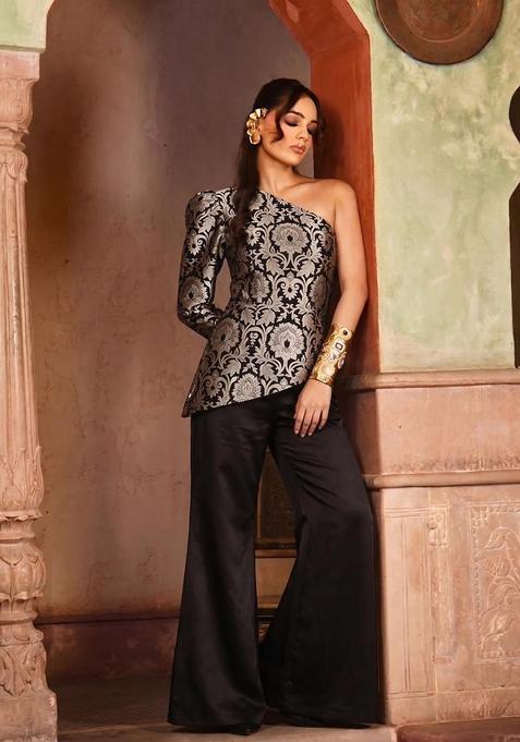 Black Brocade Fusion Set