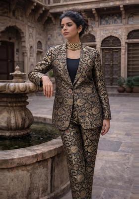 Black Brocade Fusion Set
