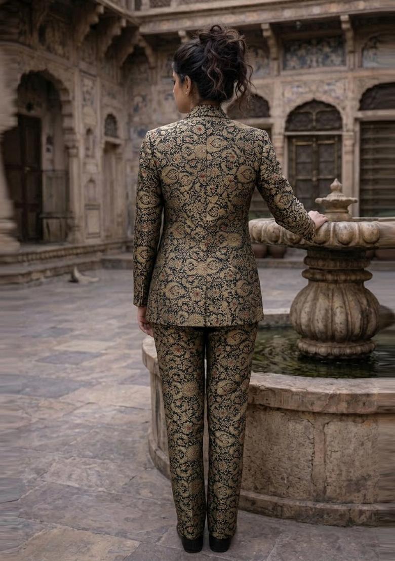 Black Brocade Fusion Set - Indya