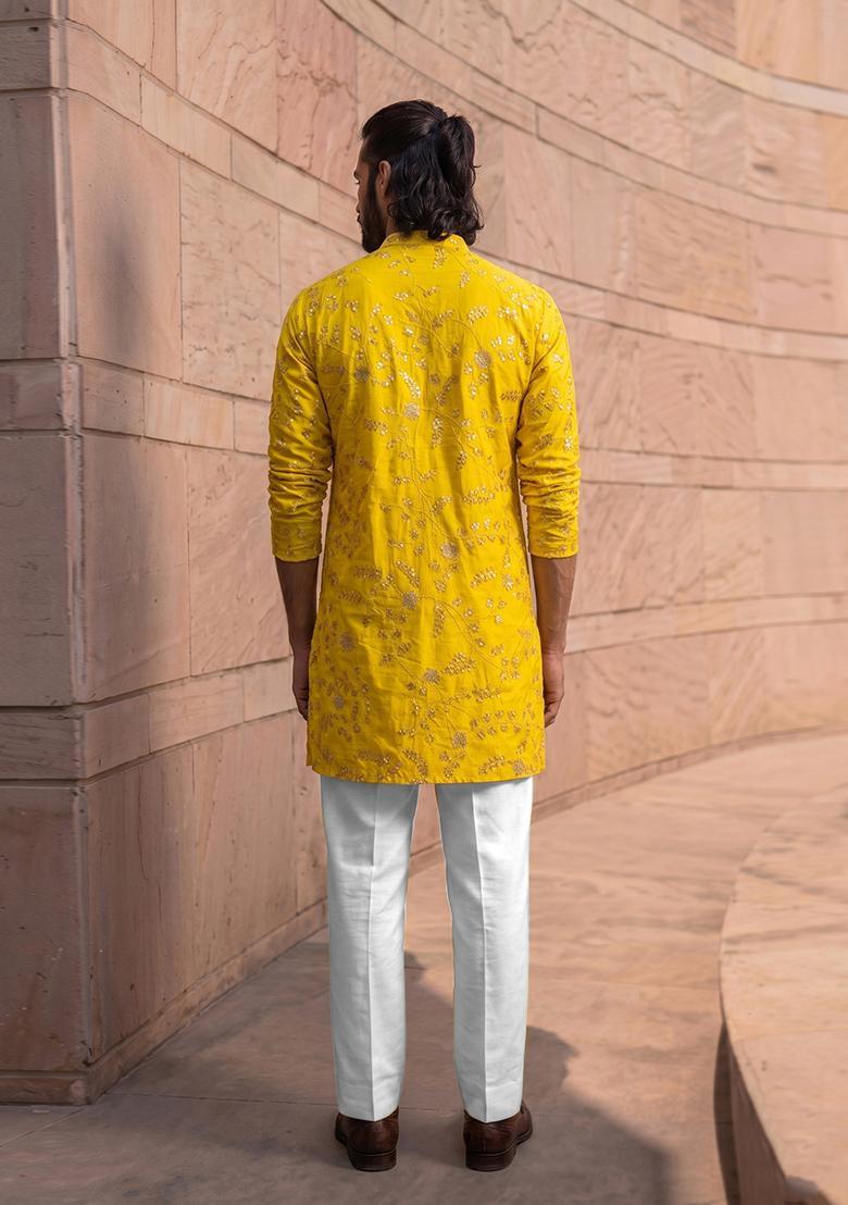 Mustard Embroidered Crepe Kurta Set For Men - Indya