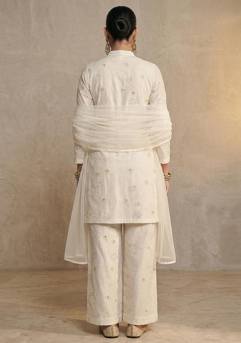 Off White Embroidered Chanderi Kurta Set - Indya