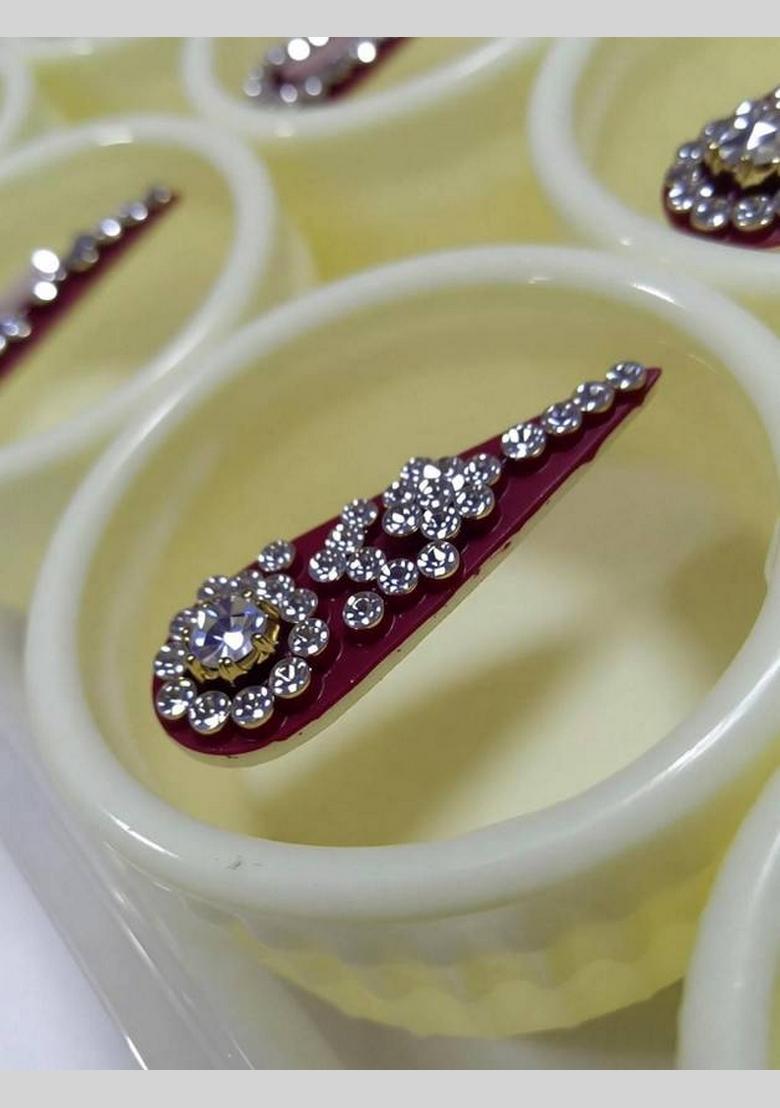 White Designer Bindi Set - Indya