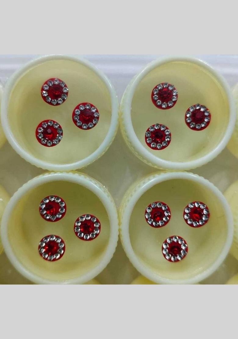 White Fancy Bindi Set - Indya