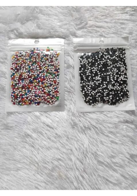 Multicolor Beautiful Velvet Bindi Set