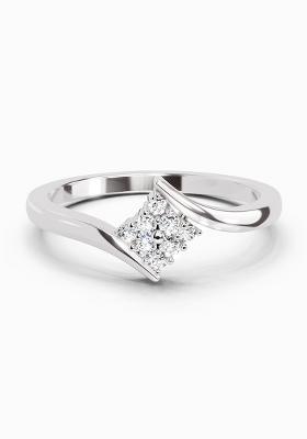 14Kt White Gold Lab Grown Diamond 0.09 Carat Round Shape Diamond Cluster Ring for Women