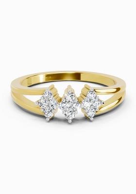 14Kt Yellow Gold Lab Grown Diamond 0.14 Carat Round Shape Diamond Cluster Ring for Women